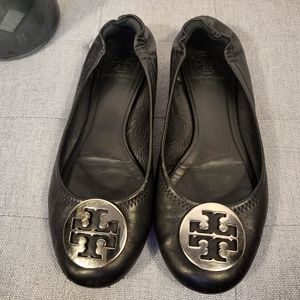 Tory Burch Minnie Travel Leather Ballet Flat Black and Silver size 7.5